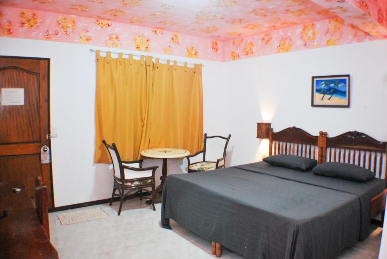 Manoc-Manoc Blue Coral Resort Boracay מראה חיצוני תמונה