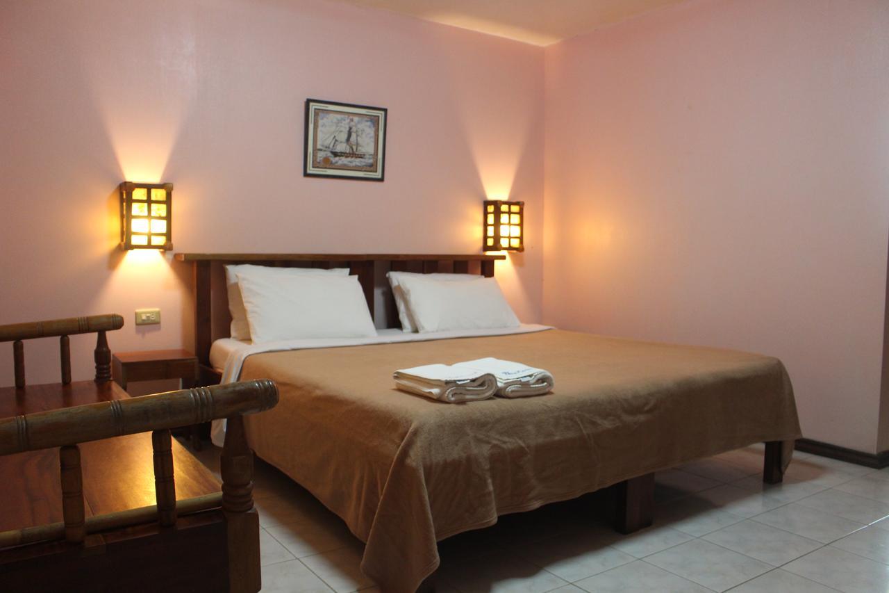 Manoc-Manoc Blue Coral Resort Boracay מראה חיצוני תמונה
